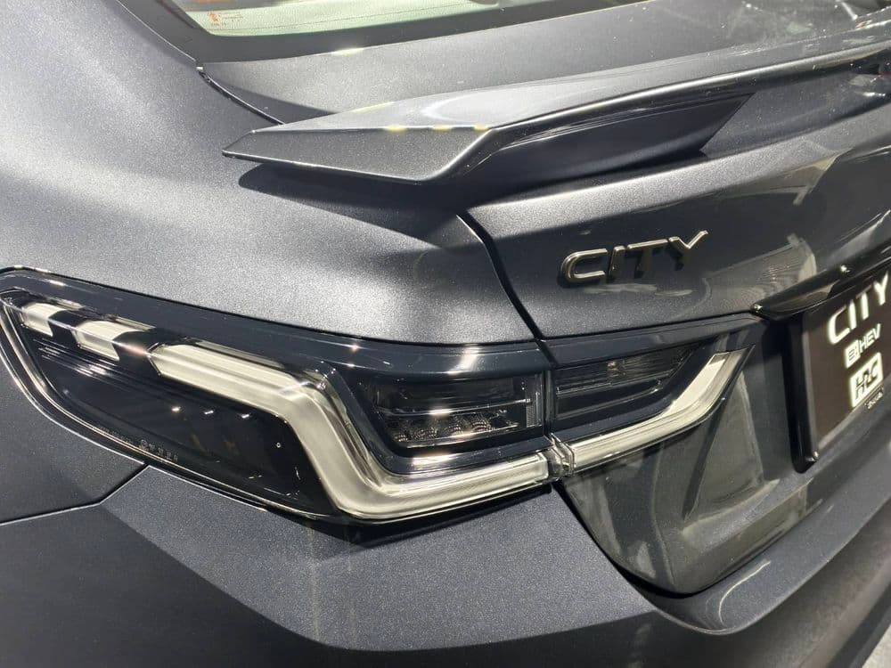 ดีไซน์ภายนอกและกระจังหน้าดีไซน์ใหม่สปอร์ตพรีเมียมของ New Honda City 2026
